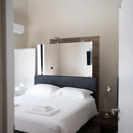 Elegant Few Steps From Bari's Heart 아파트