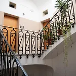 Elegant Few Steps From Bari's Heart Daire Bari