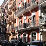 Appartement Elegant Few Steps From Bari's Heart *