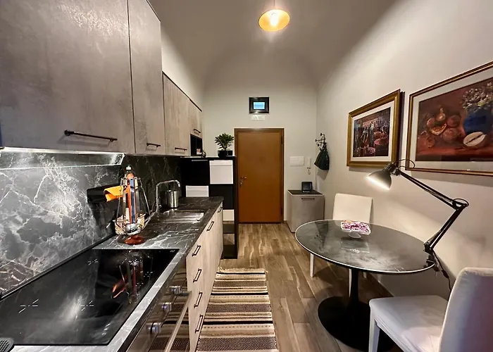 Apartamento Elegant Few Steps From Bari's Heart *