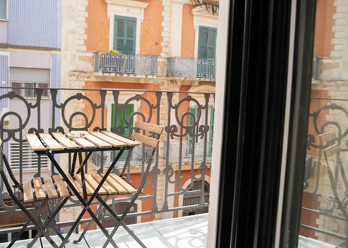 Apartamento Elegant Few Steps From Bari's Heart