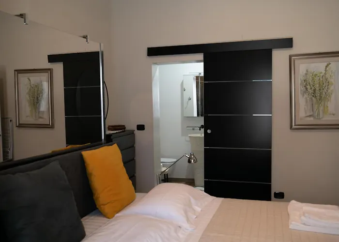 Elegant Few Steps From Bari's Heart Apartamento